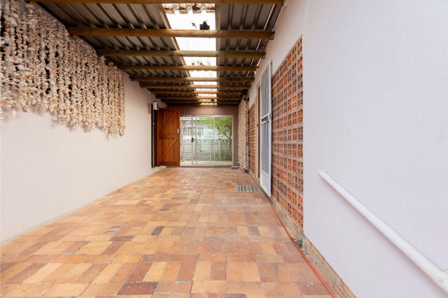 To Let 4 Bedroom Property for Rent in Dwarskersbos Western Cape